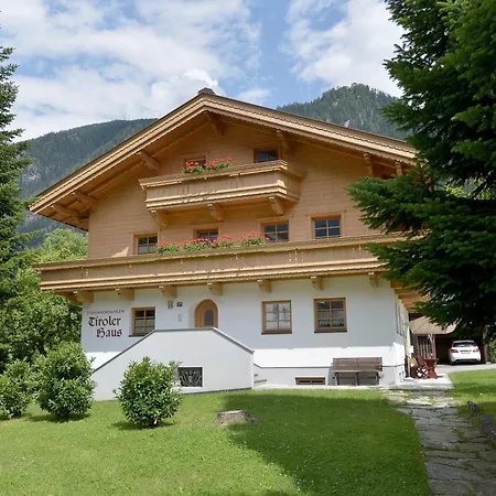 Tiroler Haus Appartement Mayrhofen
